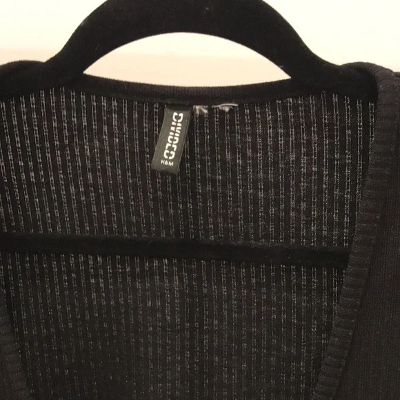 Black Tie-Front Top - Picture 6 of 6